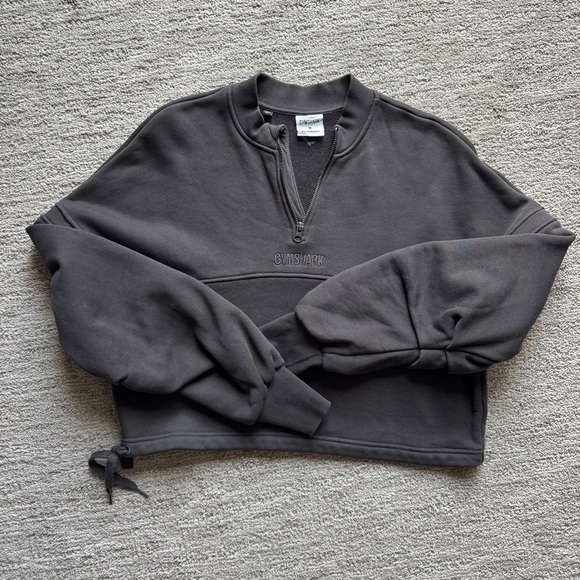 Gymshark Gray Cropped Sweatshirt - Picture 2 of 16